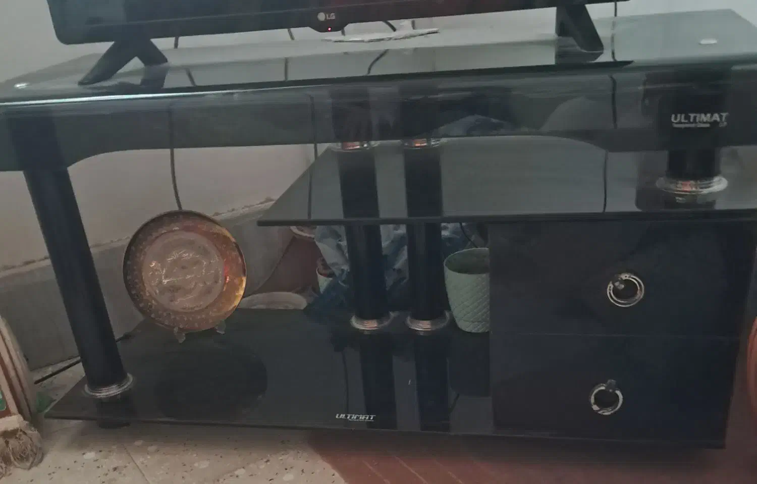 میزتلویزیون شیشه ای|میز تلویزیون|قم, شاه ابراهیم|دیوار