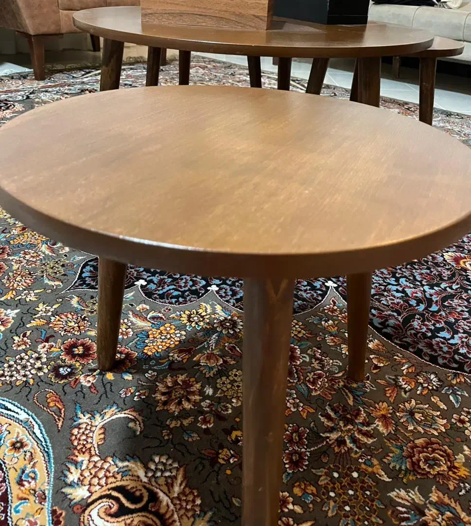 میز گرد وسط به همراه سه عدد میز عسلی|مبلمان خانگی و میز عسلی|شاهین‌شهر, حافظ جنوبی|دیوار