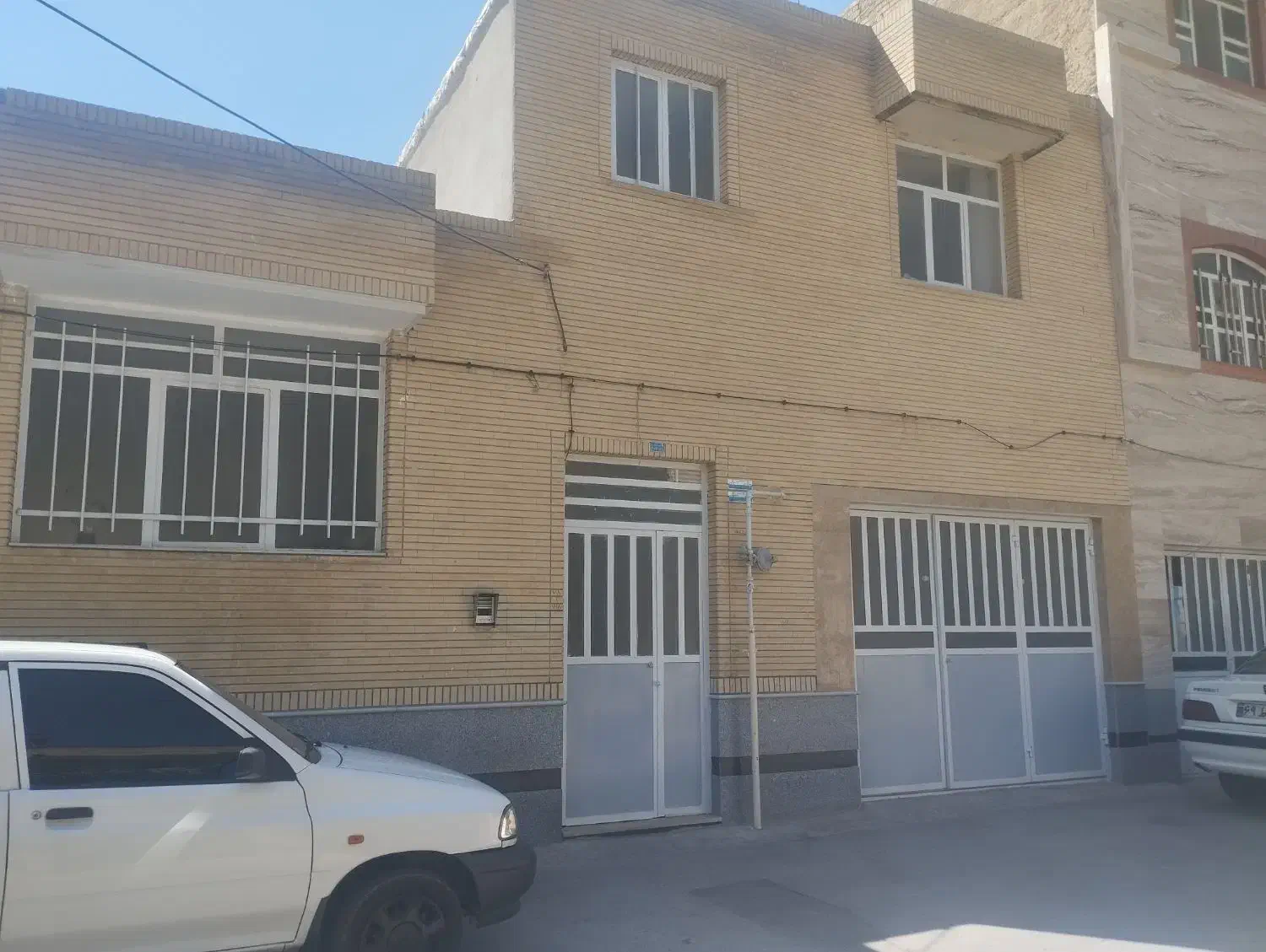 منزل فروشی 200متری آبخوان شرقی|فروش خانه و ویلا|شیراز, شهدای شهرک سعدی|دیوار