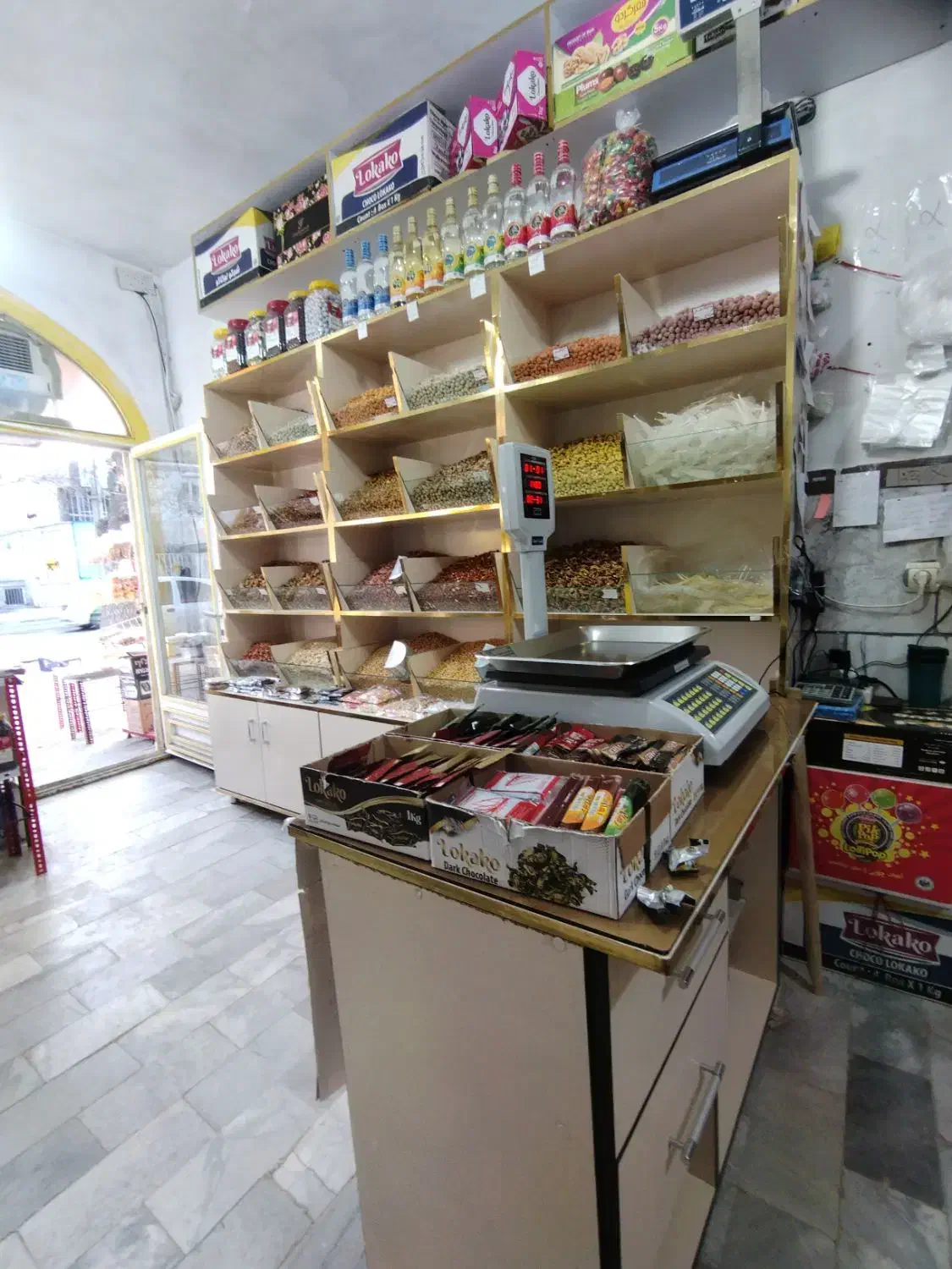 قفسه آجیل حبوبات|فروشگاه و مغازه|بیجار, |دیوار