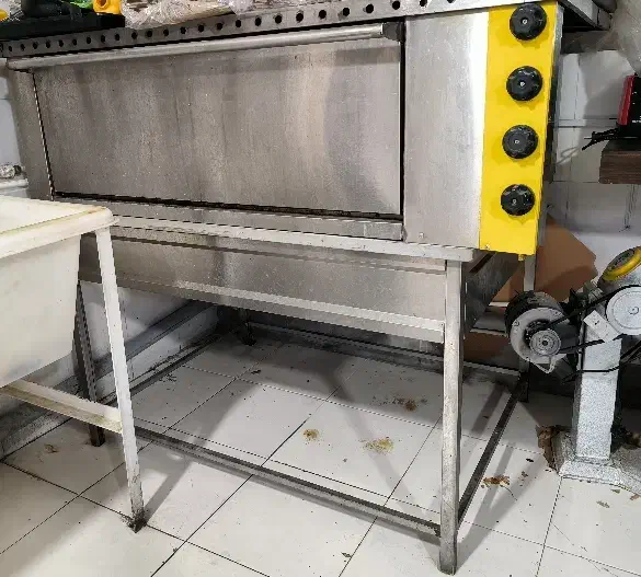 فر پیتزا صندوقی|کافیشاپ و رستوران|ارومیه, |دیوار