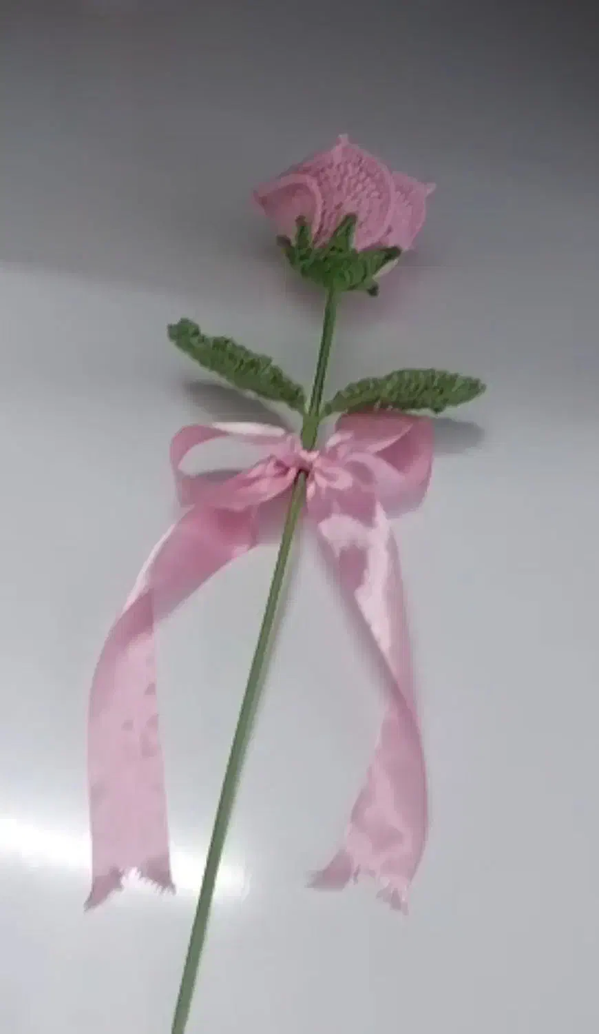 شاخه گل رز بافتنی|گل مصنوعی|بجنورد, |دیوار