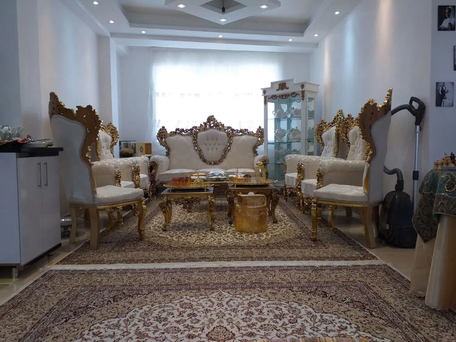 مبل سلطنتی نو|مبلمان خانگی و میز عسلی|رشت, پل تالشان|دیوار