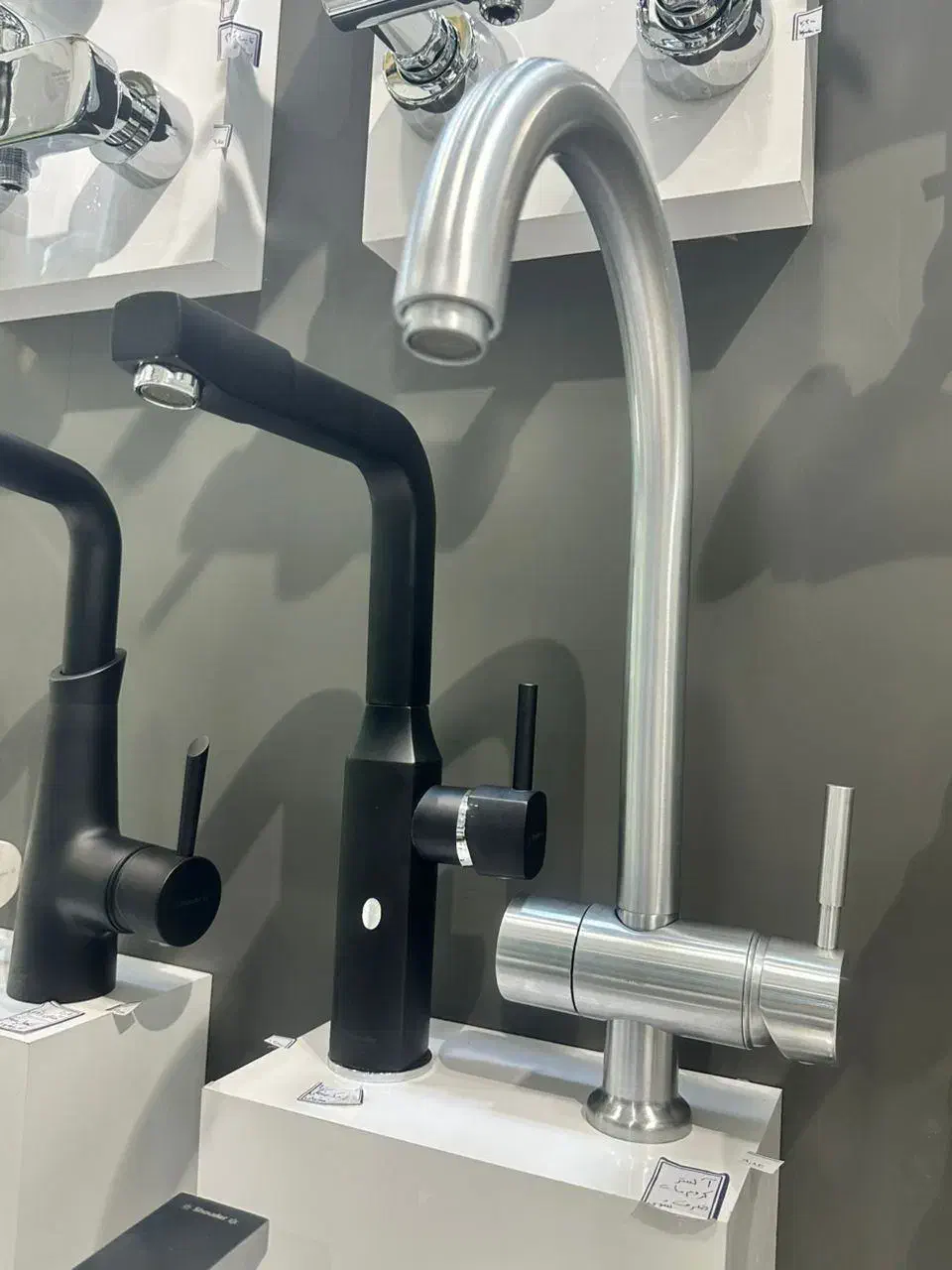 فروشگاه بهساز آبگرمن و شیرآلات|مصالح و تجهیزات ساختمان|کیش, |دیوار