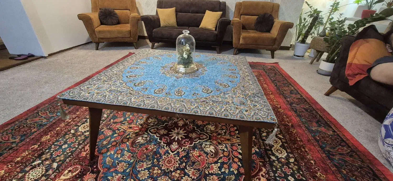 سرویس مبلمان ۷ نفره به همراه میز وسط|مبلمان خانگی و میز عسلی|اهواز, کوی شاهد|دیوار