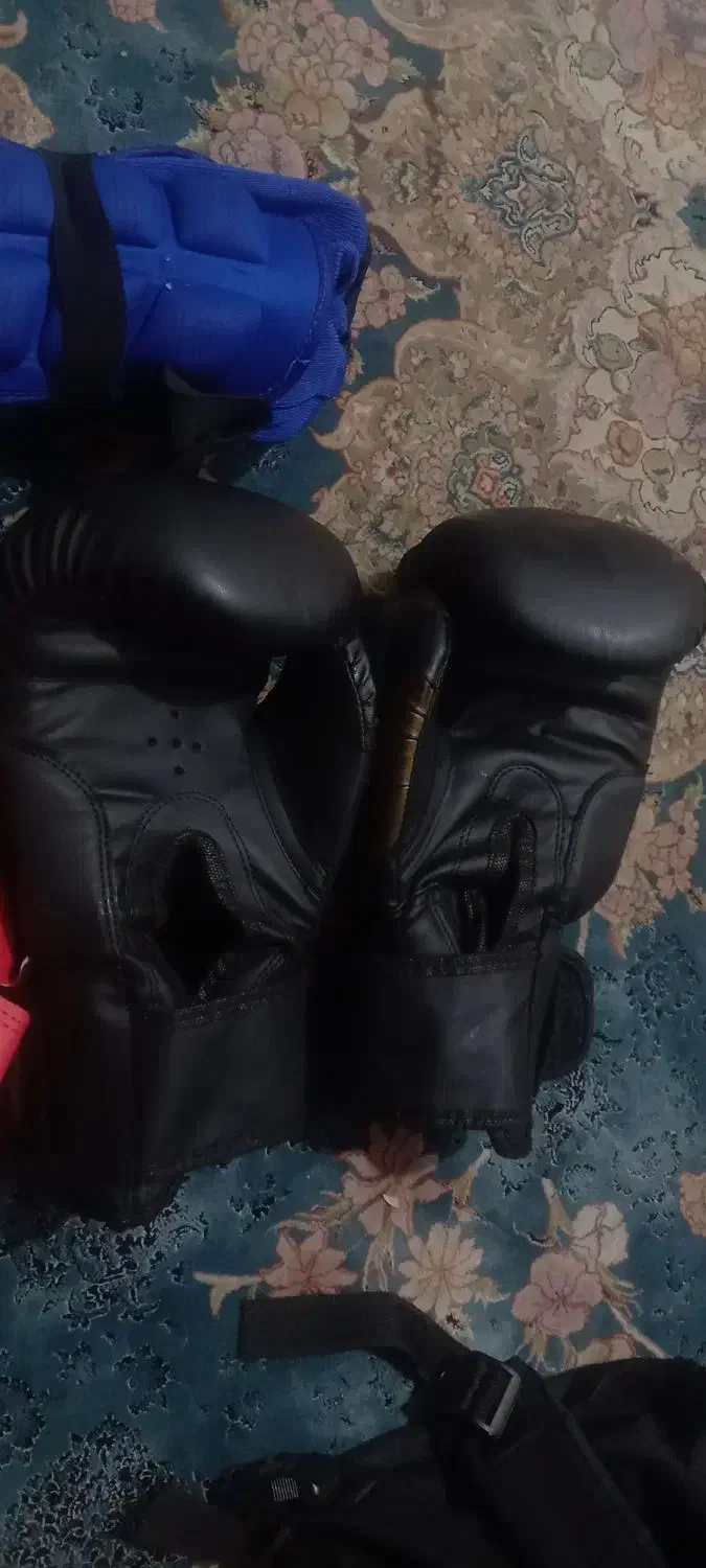 دست کش و پابند و کلاه بوکس و کیک بوکس|تجهیزات ورزشی|اهواز, حصیرآباد|دیوار