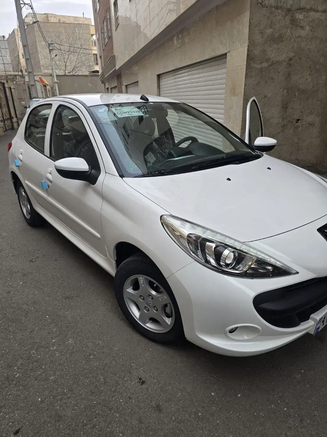 ۲۰۷ خشک|خودرو سواری و وانت|تبریز, |دیوار