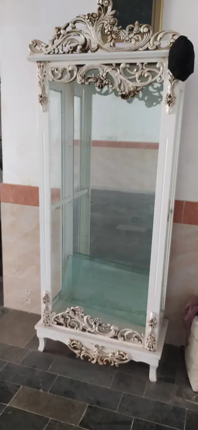 بوفه|بوفه، ویترین، کنسول|میانه, |دیوار