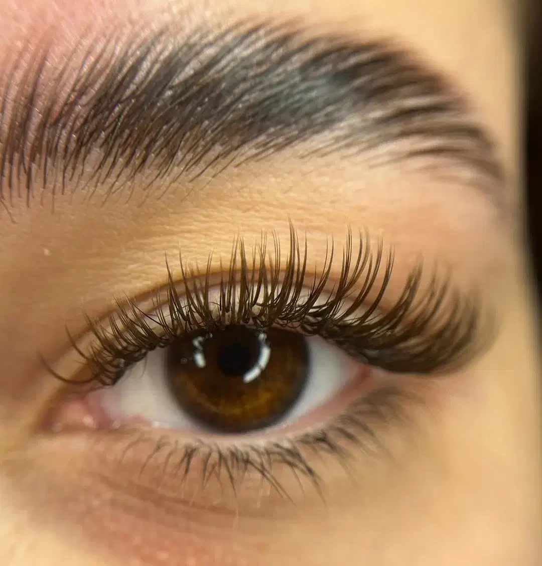 اکستنشن مژه و لیفت|خدمات آرایشگری و زیبایی|آباده, |دیوار