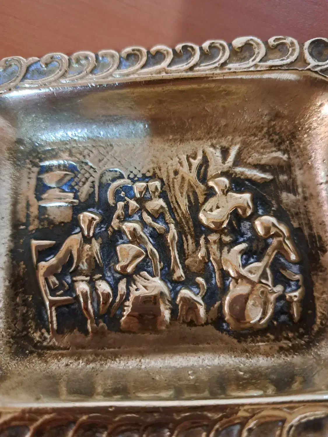 زیر سیگاری برنز|کلکسیون اشیاء عتیقه|اردبیل, |دیوار