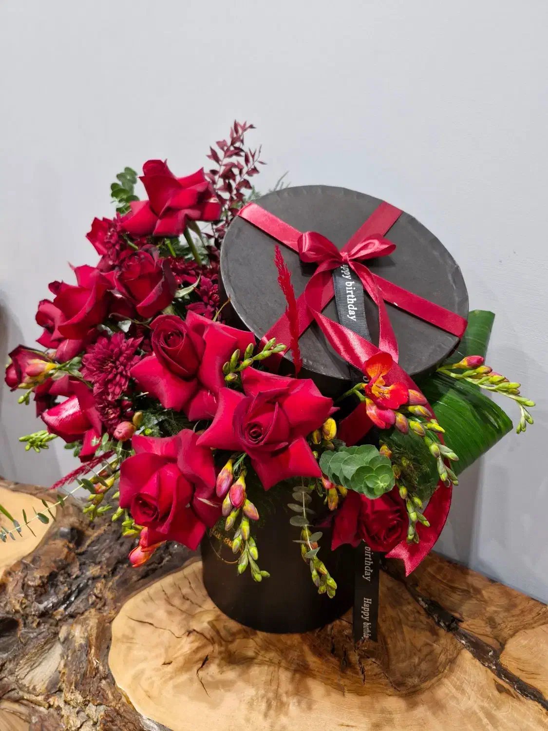 باکس گل با بهترین گل رز|گل و گیاه طبیعی|قم, باجک سه|دیوار