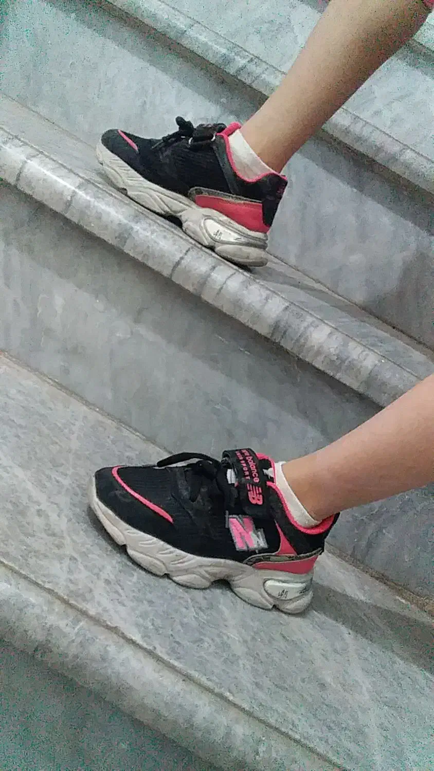 کتونی بچگانه سایز ۳۲|کفش و لباس بچه|قم, نیروگاه|دیوار