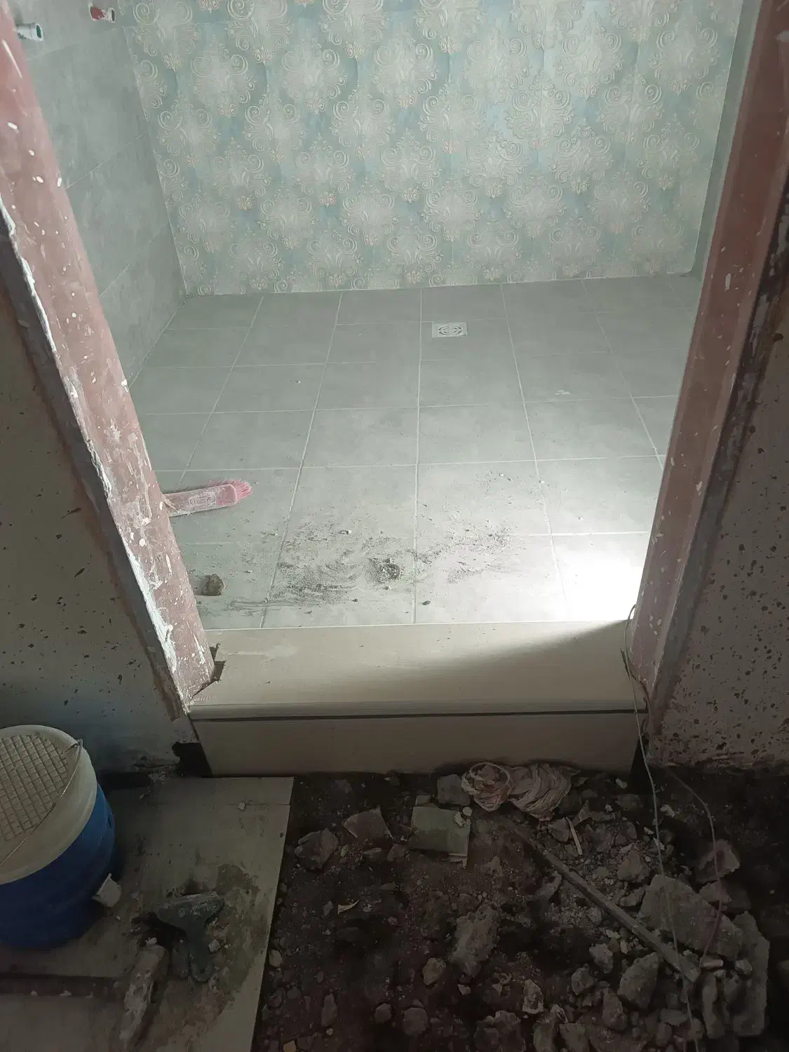 سرامیک ومزایک|خدمات پیشه و مهارت|بم, |دیوار