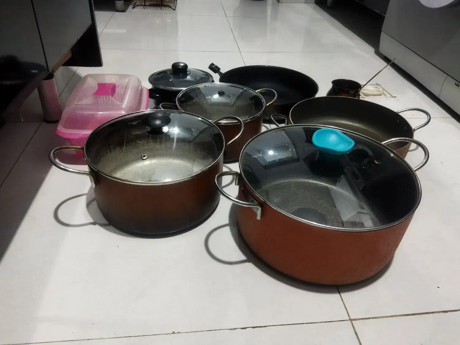 قابلمه|ظروف پخت‌وپز|کرمانشاه, |دیوار