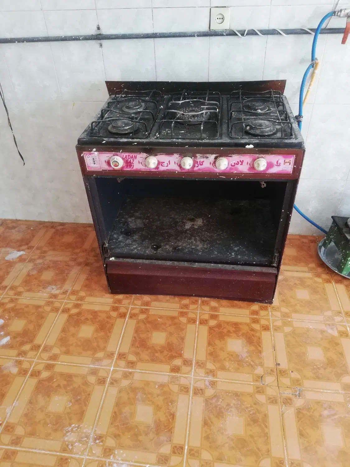 هود و اجاق گاز پنج شعله آشپزخانه|اجاق گاز و لوازم برقی پختوپز|فیروزآباد (فارس), |دیوار