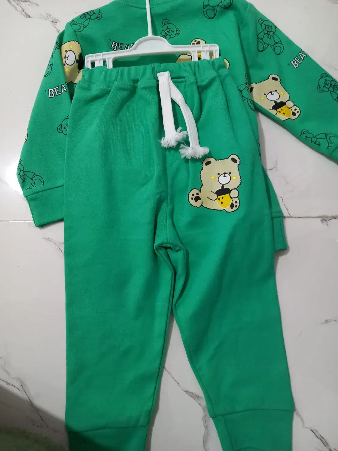 لباس بچگانه|کفش و لباس بچه|پاکدشت, حصار امیر|دیوار