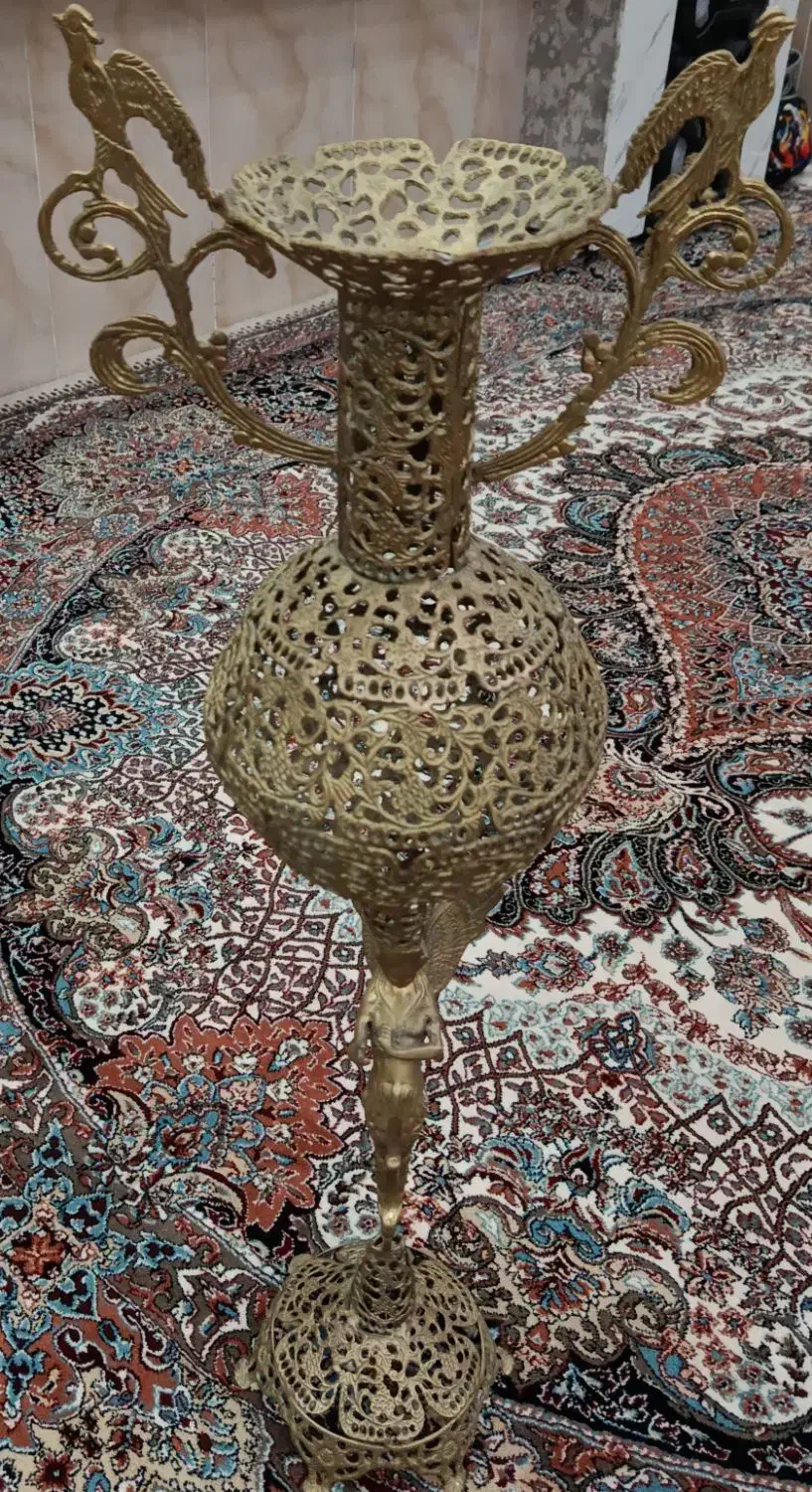 ساعت دیواری وگلدان برنز|ساعت دیواری و تزئینی|میانه, |دیوار