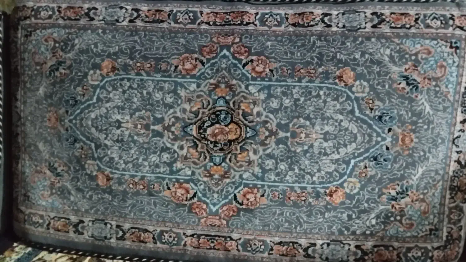 دو جفت پشتی|پشتی|خرمدره, |دیوار