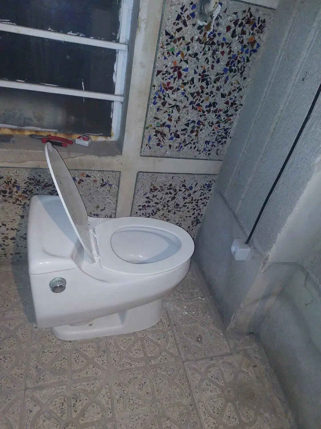 توالت فرنگی آرمیتاژ|لوازم سرویس بهداشتی|اردبیل, |دیوار