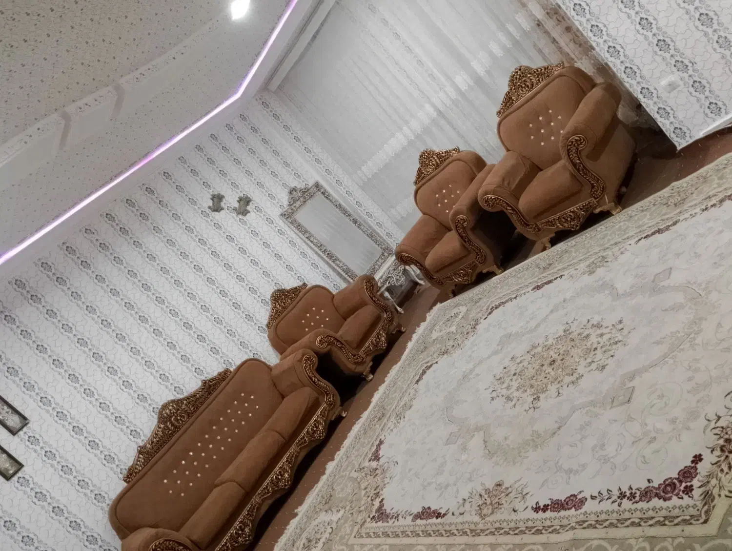 مبلمان 9 نفره فقط 6 مقطوع|مبلمان خانگی و میز عسلی|ایلام, |دیوار