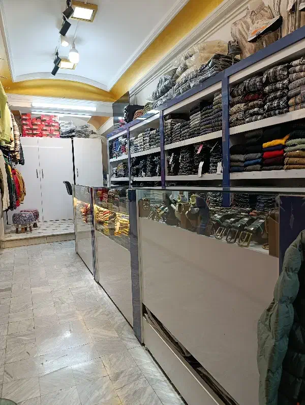 کمد و ویترین|بوفه، ویترین، کنسول|کاشان, پامنار|دیوار