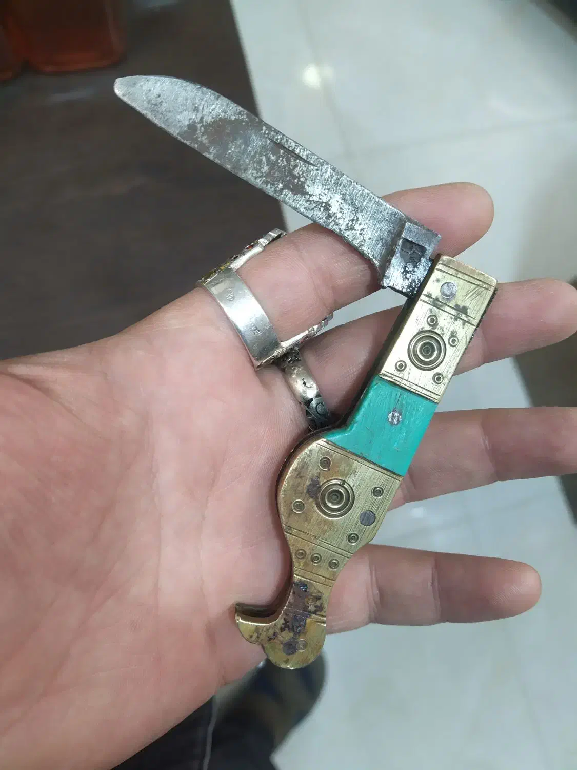 چاقوی عتیقه|کلکسیون اشیاء عتیقه|سبزوار, قصبه شرقی|دیوار