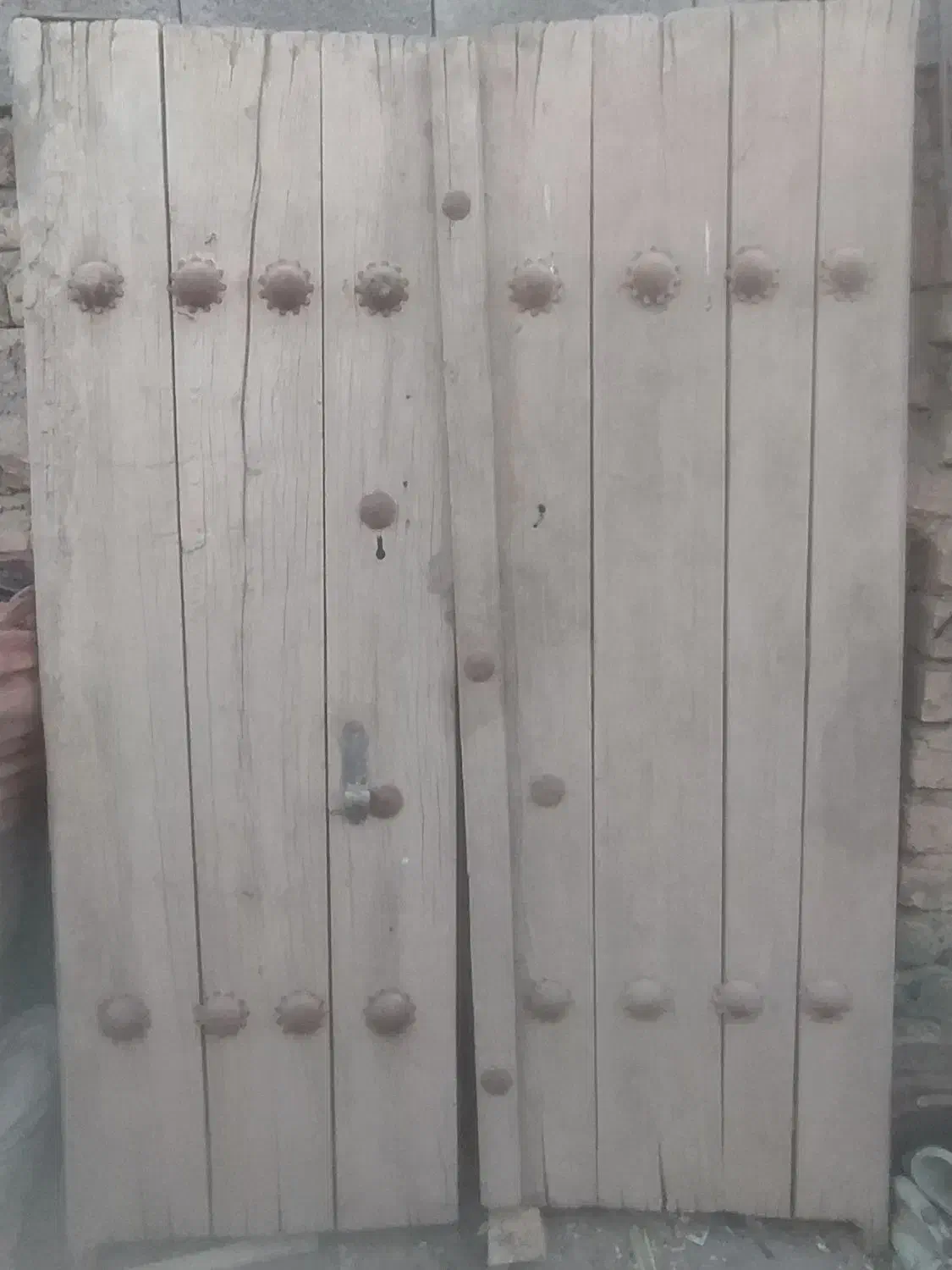 درب چوبی عتیقه قدیمی|کلکسیون اشیاء عتیقه|فلاورجان, |دیوار