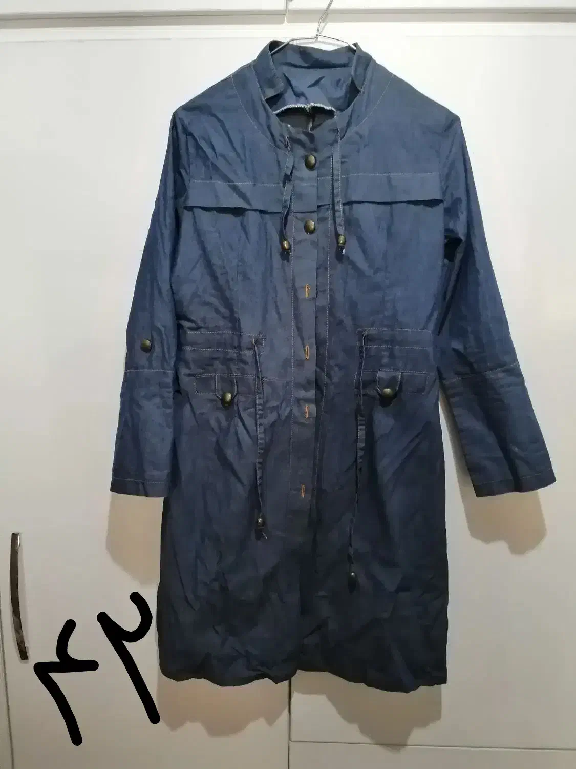 مانتوها، شلوارها جین، لی،پارچه ای|لباس|شیراز, ده پیاله|دیوار