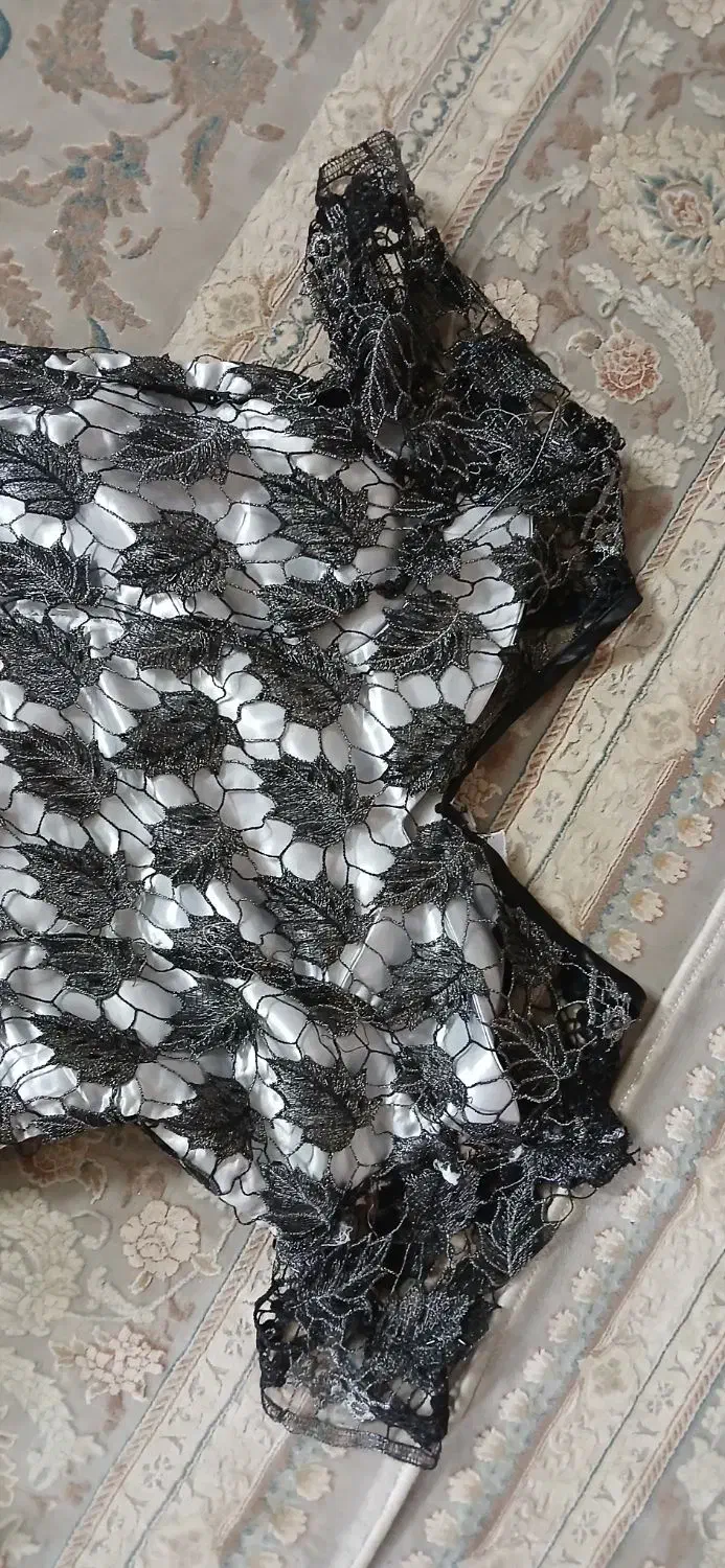 لباس مجلس دوخته شده پوشیده نشده.|لباس|تهران, مسعودیه|دیوار