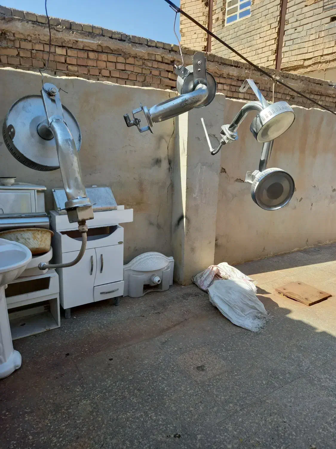 روشویی و ظرفشویی و ابگرم کن مخزنی|لوازم سرویس بهداشتی|بندر امام خمینی, |دیوار