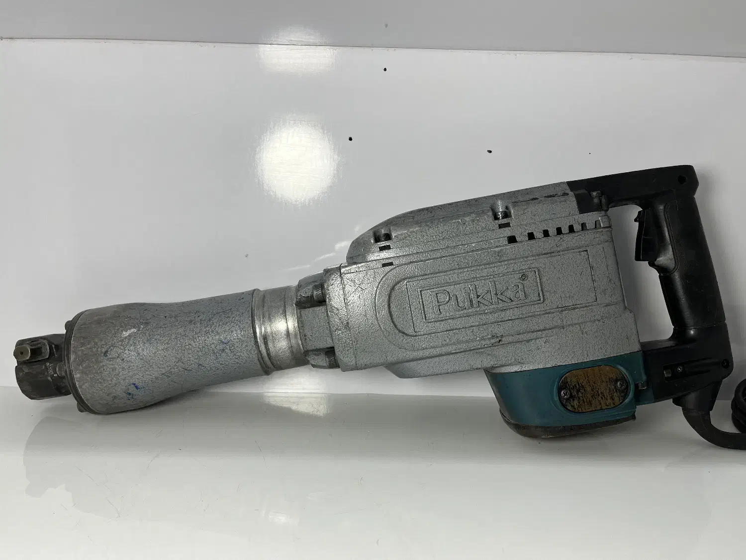 هیلتی پوکا 16 کیلویی و 11 کیلویی|ابزارآلات|قم, قلعه کامکار|دیوار