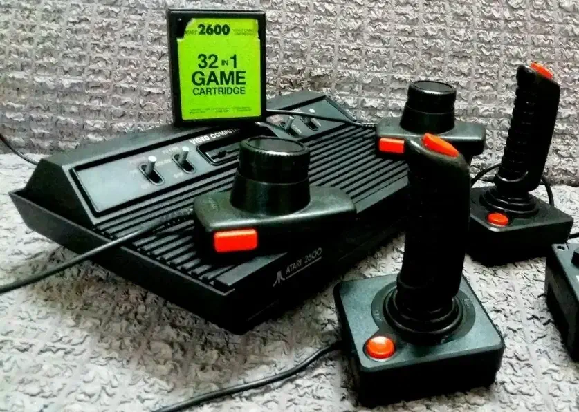 کنسول بازی قدیمی آتاری میکرو سگا پخش نینتندو|کنسول، بازی ویدئویی و آنلاین|اندیشه, اندیشه فاز ۱|دیوار