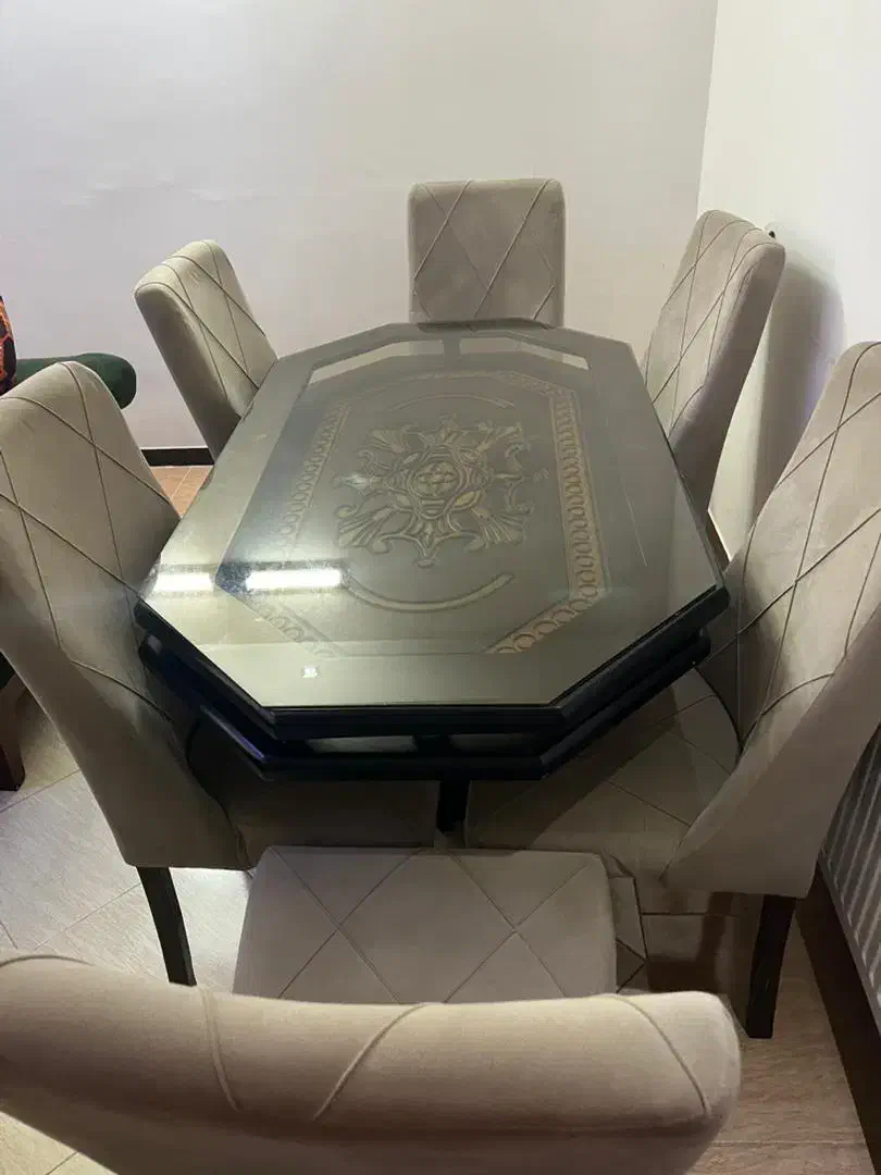 میز ناهارخوری شش نفره|میز و صندلی غذاخوری|صدرا-فارس, فاز ۱|دیوار