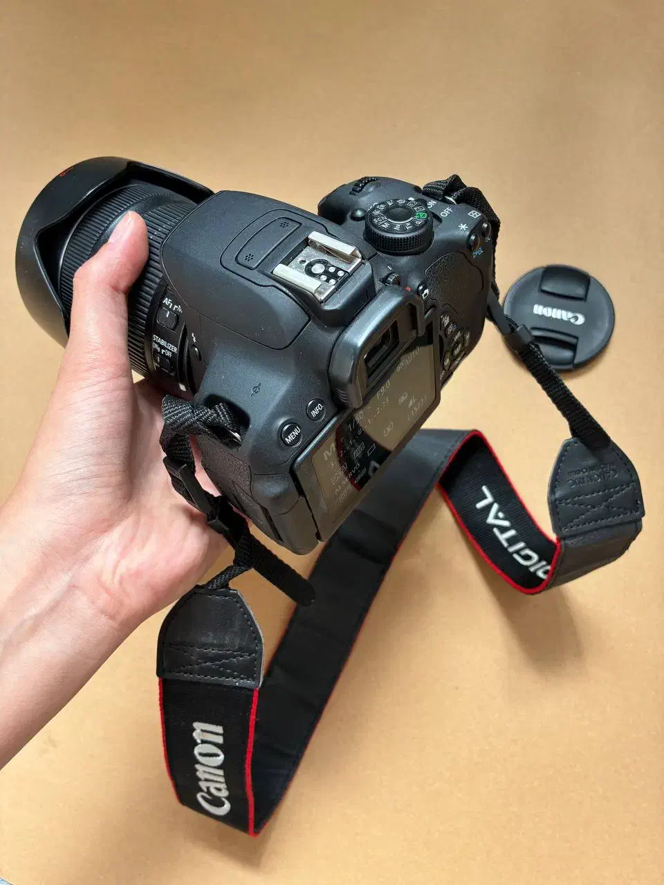 دوربین کنون Canon 700D|دوربین عکاسی و فیلم‌برداری|مشهد, شهید رضوی|دیوار