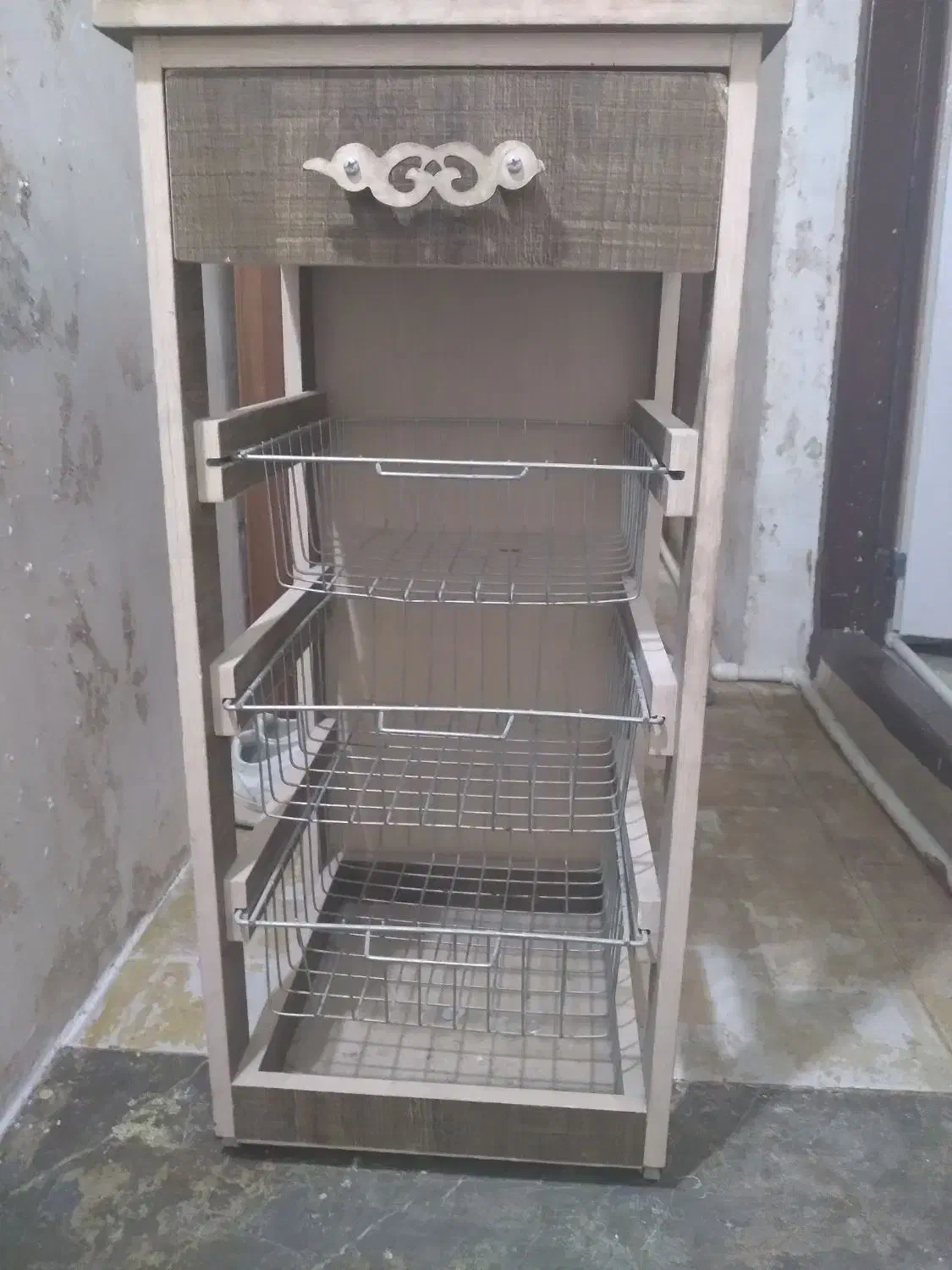 جای سیب زمینی و پیاز کشودار و چرخ دار|جاکفشی، کمد، دراور|شیراز, درکی|دیوار