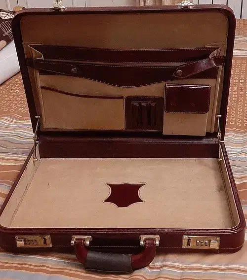 کیف سامسونت چرم|کیف، کفش، کمربند|تهران, اختیاریه|دیوار