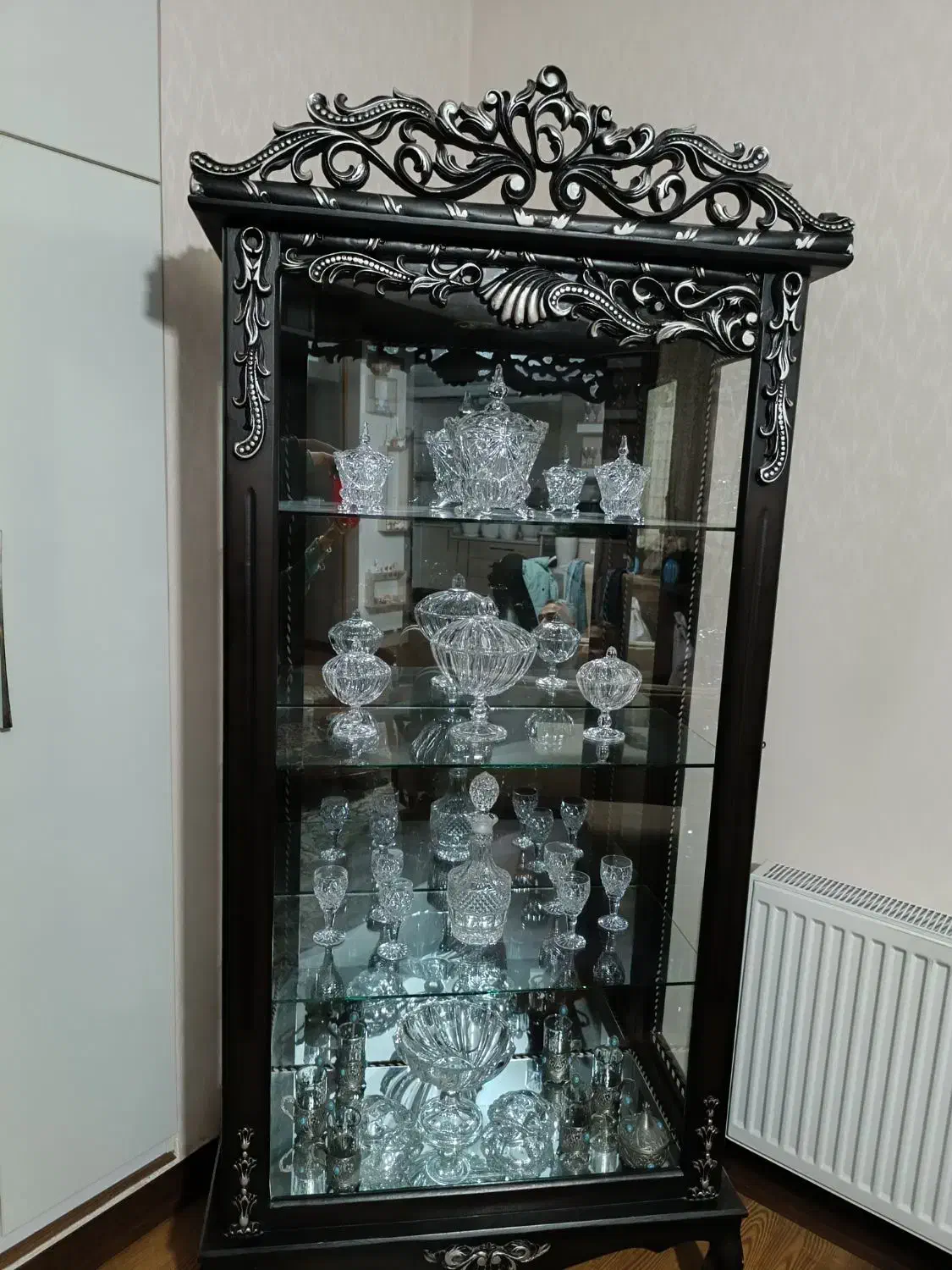 ویترین|بوفه، ویترین، کنسول|هشتگرد, شهرک ولیعصر (مصلی)|دیوار