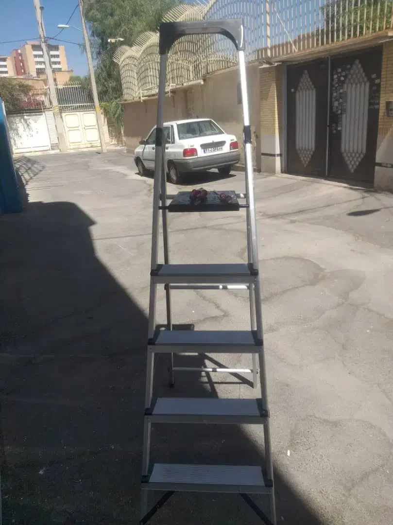 نردبان آلومینیوم|ابزارآلات|شیراز, میرزاکوچک خان|دیوار