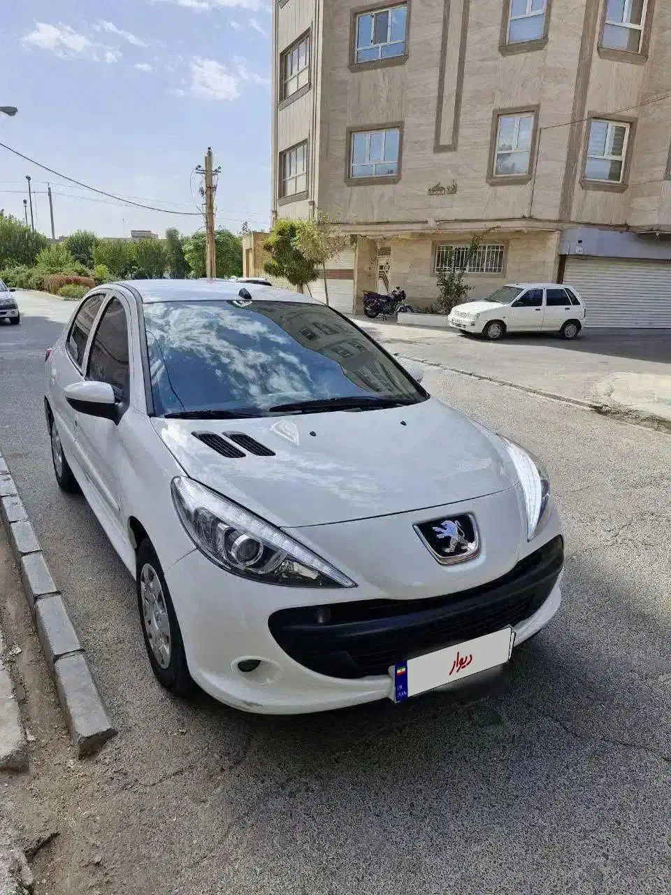 پژو ۲۰۷ سقف فلز|خودرو سواری و وانت|قم, باجک دو|دیوار