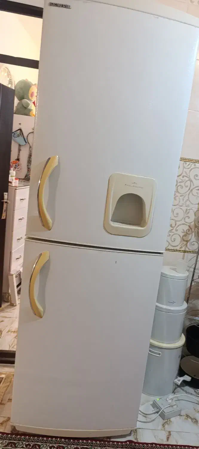 یخچال کارکرده|یخچال و فریزر|مرند, |دیوار