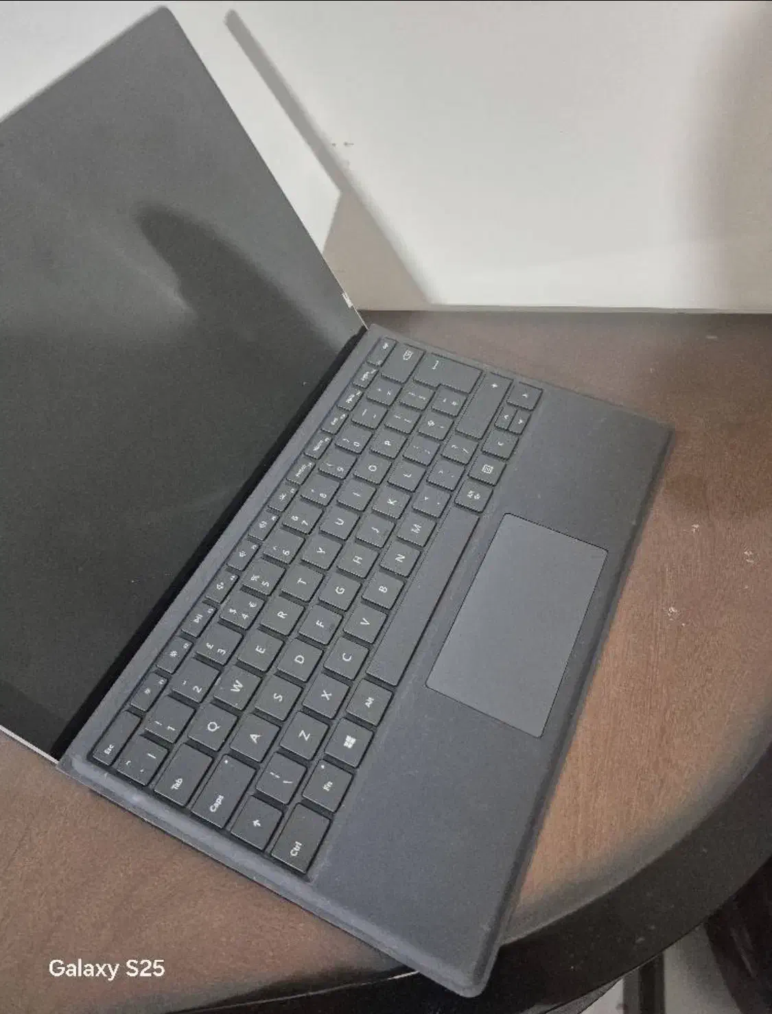 Surface|رایانه همراه|کرج, آسیاب برجی|دیوار