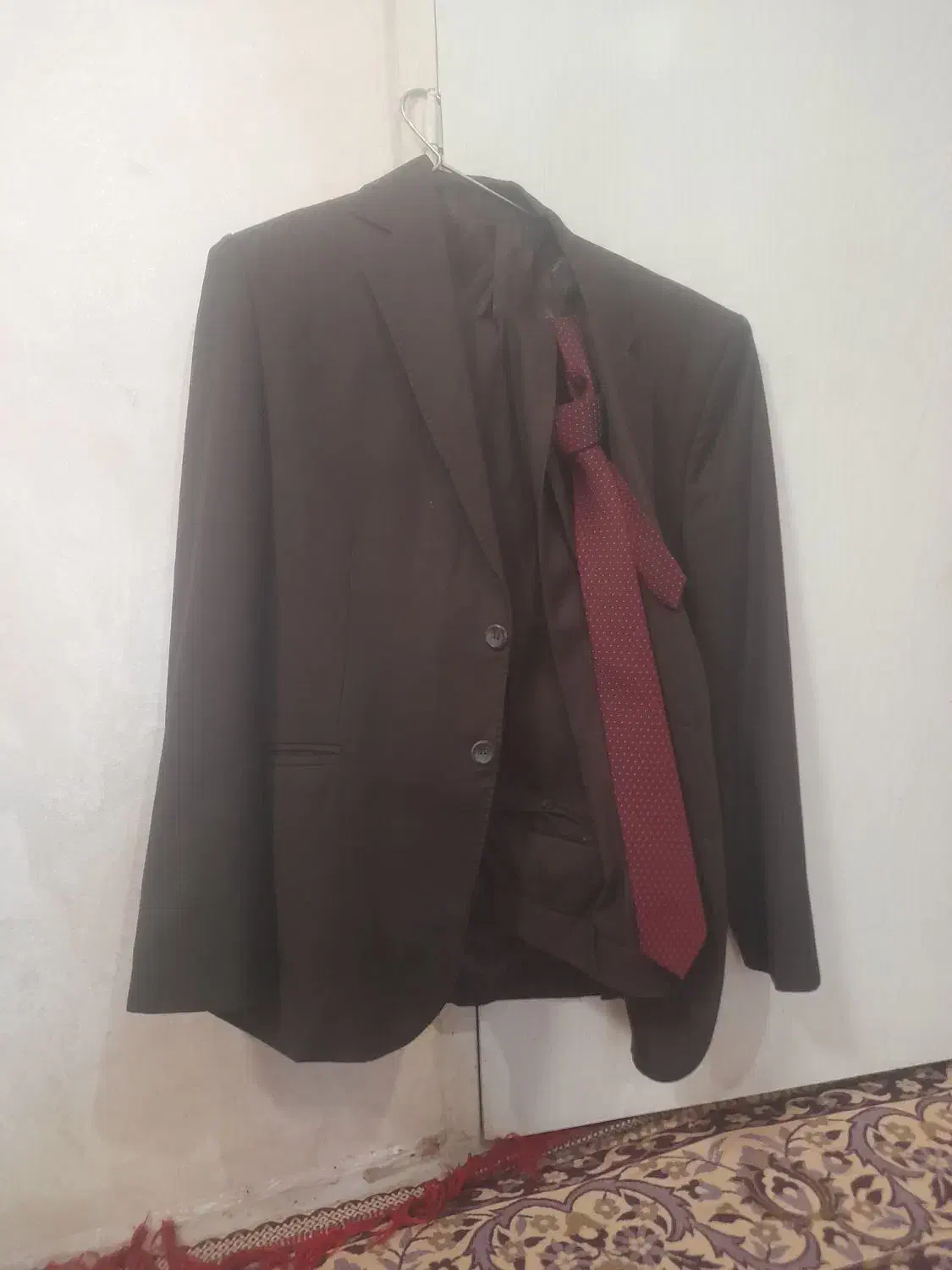 کت و شلوار|لباس|قم, انسجام|دیوار