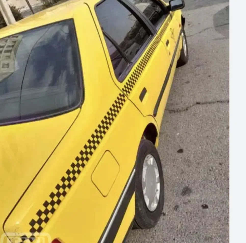 درب پژو ۴۰۵ تاکسی|قطعات یدکی و لوازم جانبی|کبودرآهنگ, |دیوار