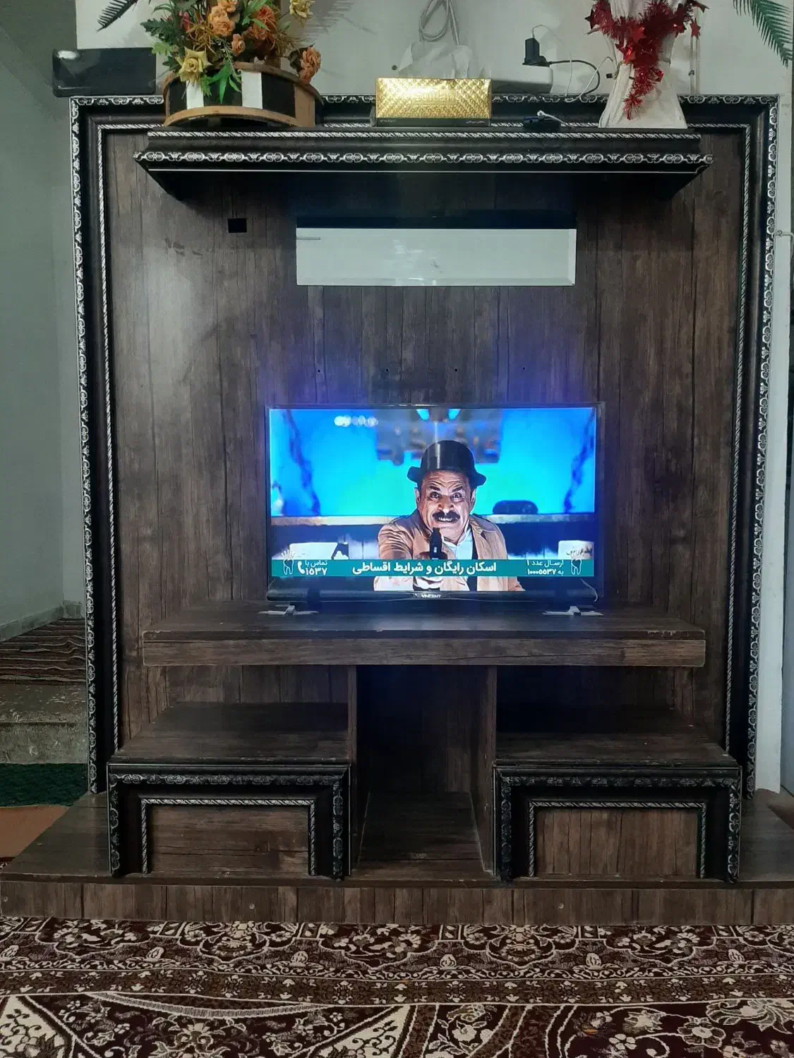 یک تلویزیون ال ای دی۳۲ اینچ دیجیتال سرخود|تلویزیون و پروژکتور|زابل, |دیوار