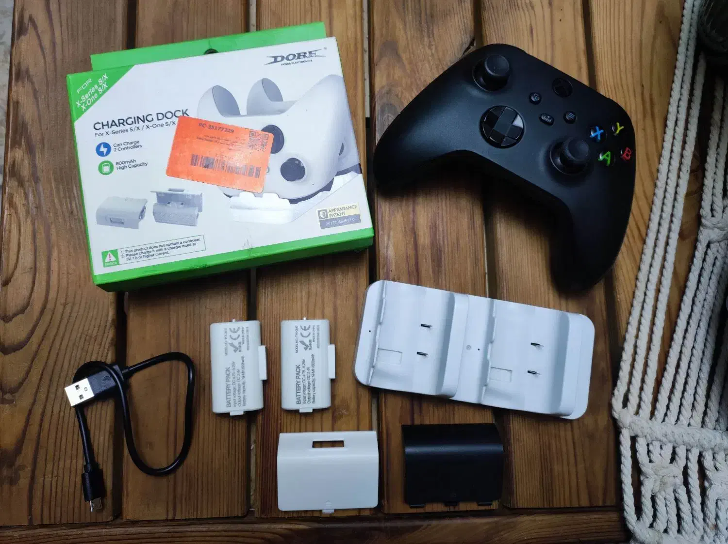 دسته ایکس باکس و باتری و پایه شارژر در حد نو|کنسول، بازی ویدئویی و آنلاین|ری, شهرری|دیوار