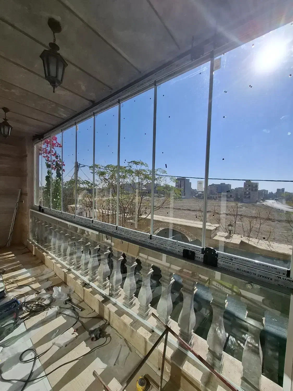 درب برقی|خدمات پیشه و مهارت|ری, بازار آهن|دیوار