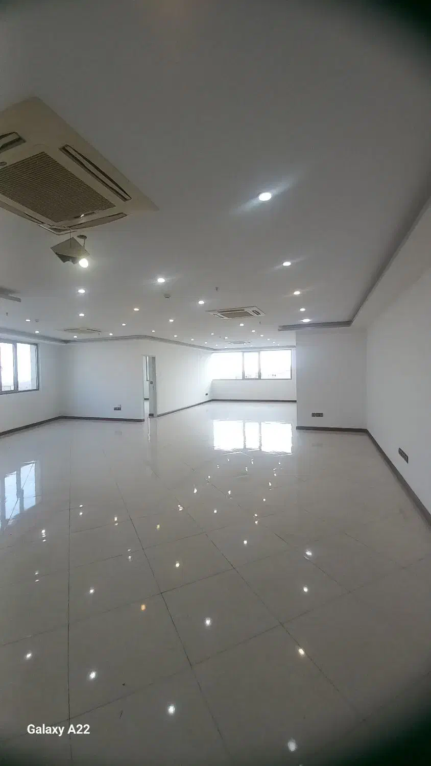 سند اداری 150متر نزدیک مترو صادقیه|اجارهٔ دفتر کار، اتاق اداری، مطب|تهران, صادقیه|دیوار