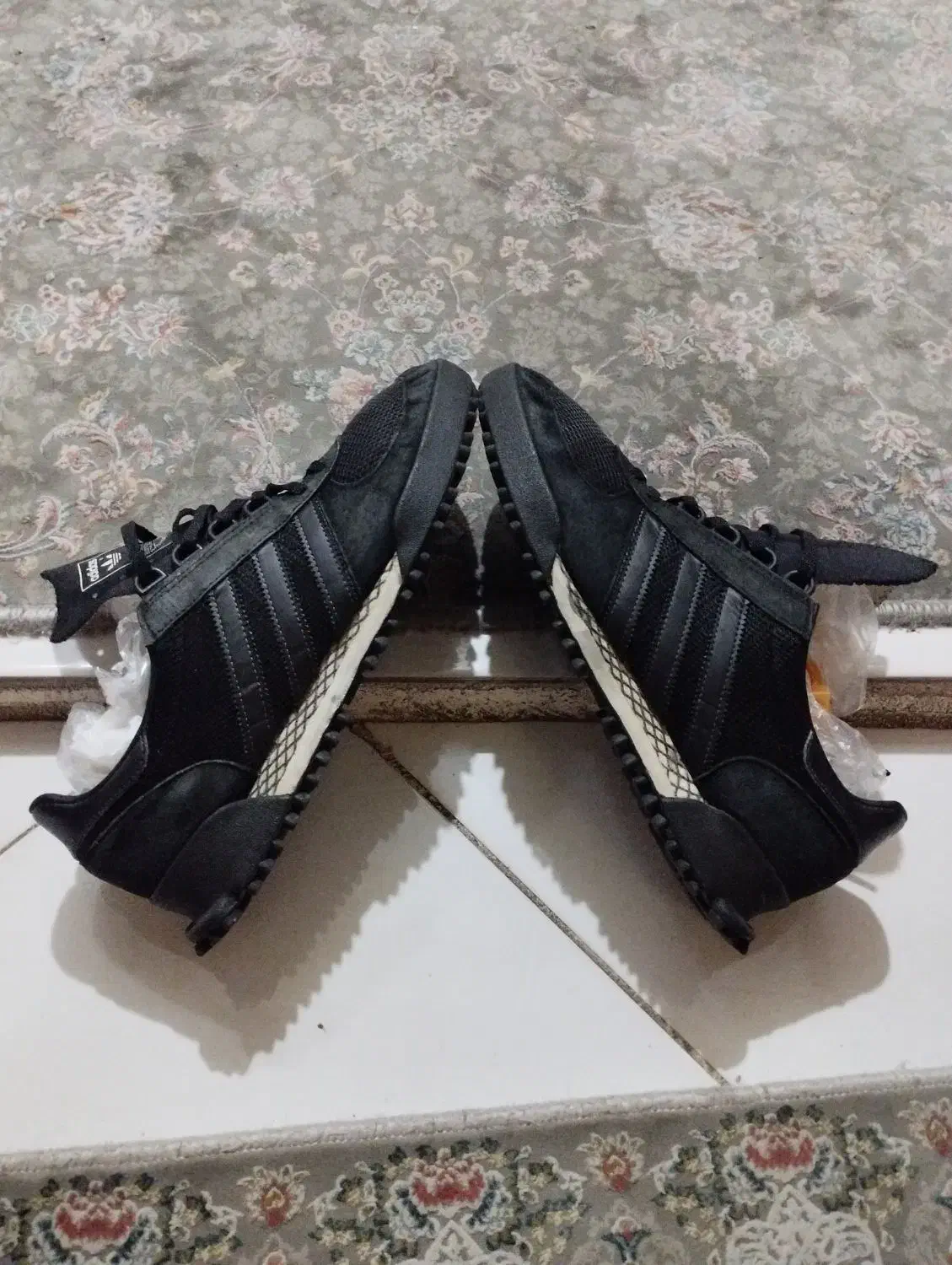 کتانی اورجینال آدیداس|کیف، کفش، کمربند|تهران, مینای جنوبی|دیوار