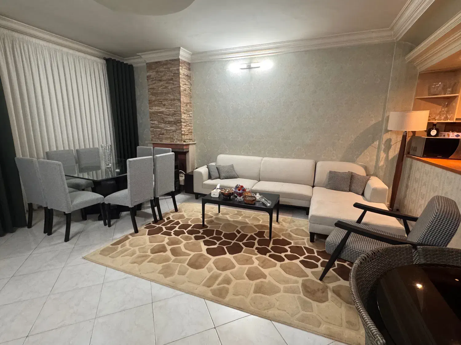 فرش ۶ متری ترک|فرش|مشهد, هفت تیر (نه دره)|دیوار