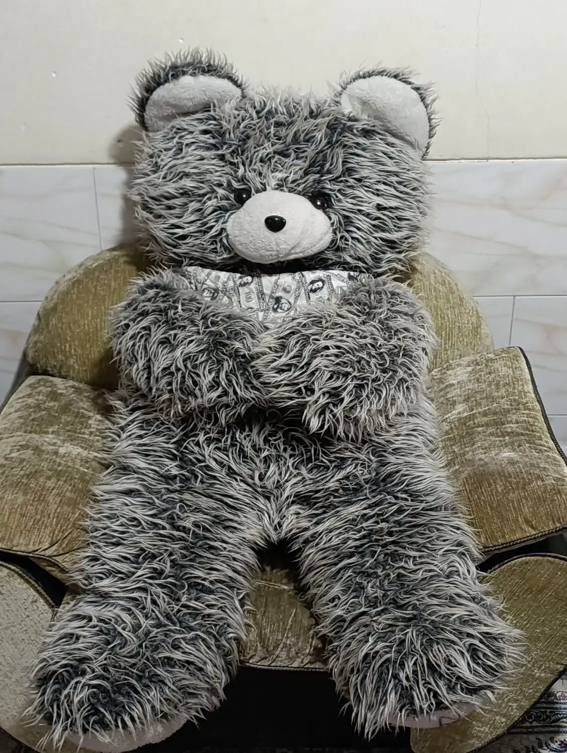 عروسک خرسی بزرگ|اسباب‌‌بازی|شیراز, کوشک میدان|دیوار